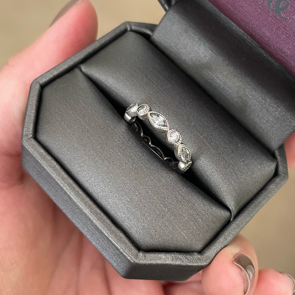 Pandora Ring